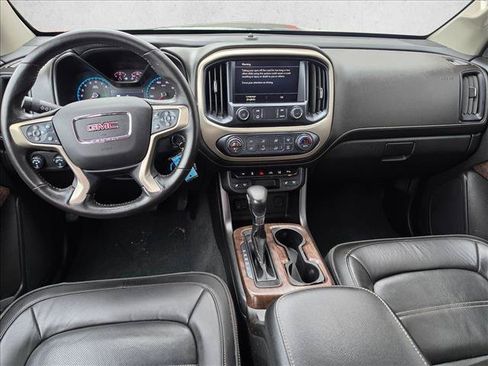 Used 2022 GMC Canyon Denali w/ Denali Black Edition Package AWD/4WD image 18