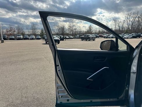 Used 2023 Toyota Corolla Cross LE image 18