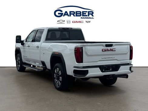 Used 2024 GMC Sierra 2500 Denali w/ Technology Package AWD/4WD image 3