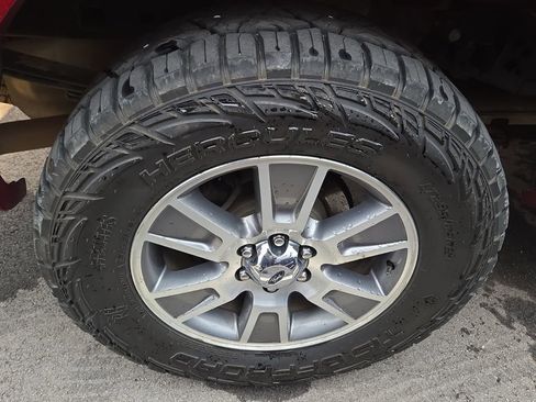 Used 2014 Ford F150 Lariat w/ Equipment Group 501A Mid image 5