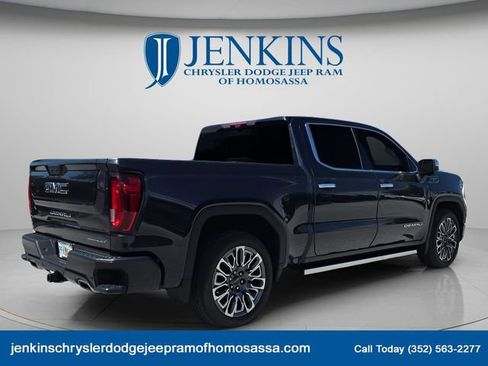 Used 2024 GMC Sierra 1500 Denali Ultimate AWD/4WD image 3