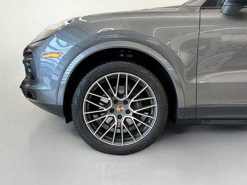 Used 2020 Porsche Cayenne AWD/4WD image 33