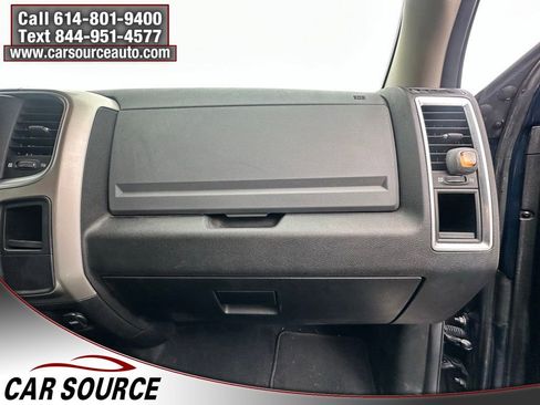 Used 2020 RAM 1500 Classic SLT AWD/4WD image 25