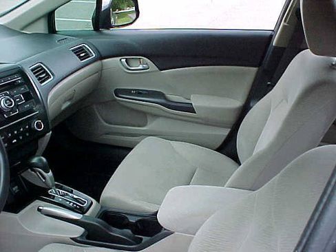 Used 2013 Honda Civic LX image 18