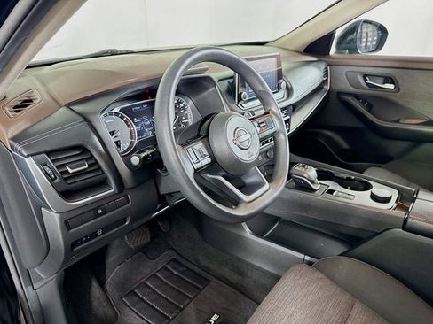 Certified 2023 Nissan Rogue SV image 9