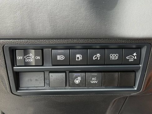 Certified 2026 Toyota Tundra Platinum w/ TRD Off-Road Package AWD/4WD image 23