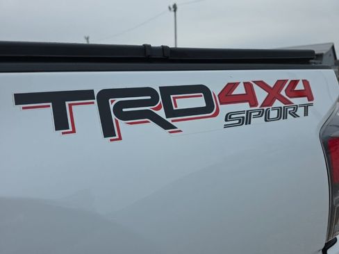 Used 2023 Toyota Tacoma TRD Sport w/ Black Out Package (TMS) image 10