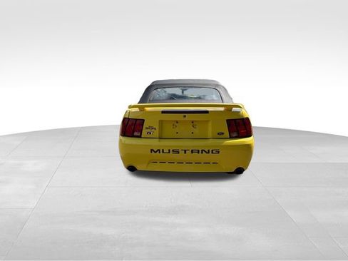 Used 2003 Ford Mustang GT RWD image 4