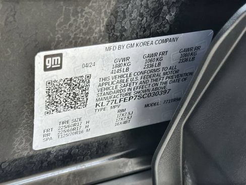 Used 2025 Chevrolet Trax LS w/ LS Convenience Package FWD image 32