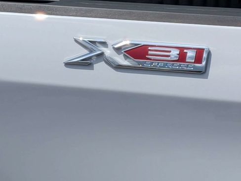 New 2026 GMC Sierra 1500 SLE w/ X31 Off-Road Package AWD/4WD image 13