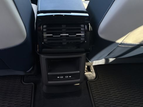 New 2025 Volkswagen ID.4 Pro S RWD image 16