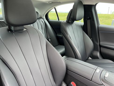 Certified 2026 Mercedes-Benz E 350 4MATIC Sedan image 35