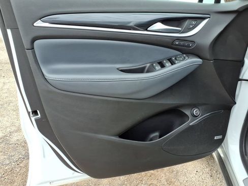 Used 2022 Buick Enclave Premium AWD/4WD image 14
