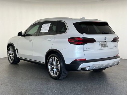 Used 2024 BMW X5 xDrive40i w/ Parking Assistance Package AWD/4WD image 6