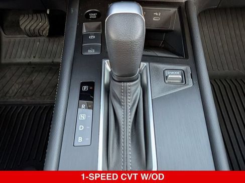 Certified 2025 Nissan Kicks SV AWD/4WD image 28