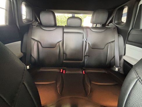 Used 2025 Jeep Compass Limited AWD/4WD image 44