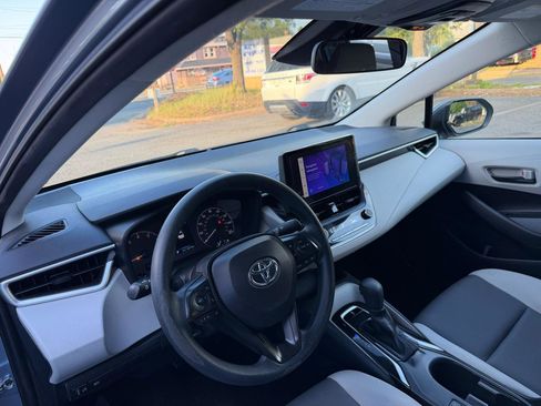Used 2023 Toyota Corolla LE FWD image 12