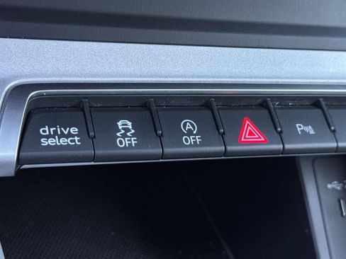 Used 2022 Audi Q3 2.0T Premium image 18