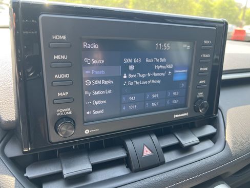 Certified 2020 Toyota RAV4 LE FWD image 6