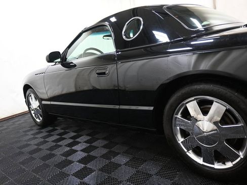Used 2002 Ford Thunderbird RWD image 9