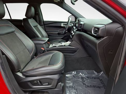 Used 2023 Ford Explorer ST-Line AWD/4WD image 40
