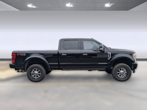 Used 2018 Ford F250 Limited w/ FX4 Off-Road Package image 6