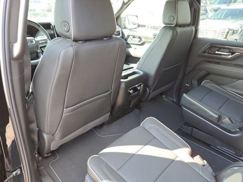 New 2026 GMC Yukon XL Elevation AWD/4WD image 11