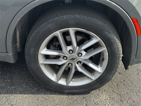 Certified 2024 Dodge Durango GT image 9