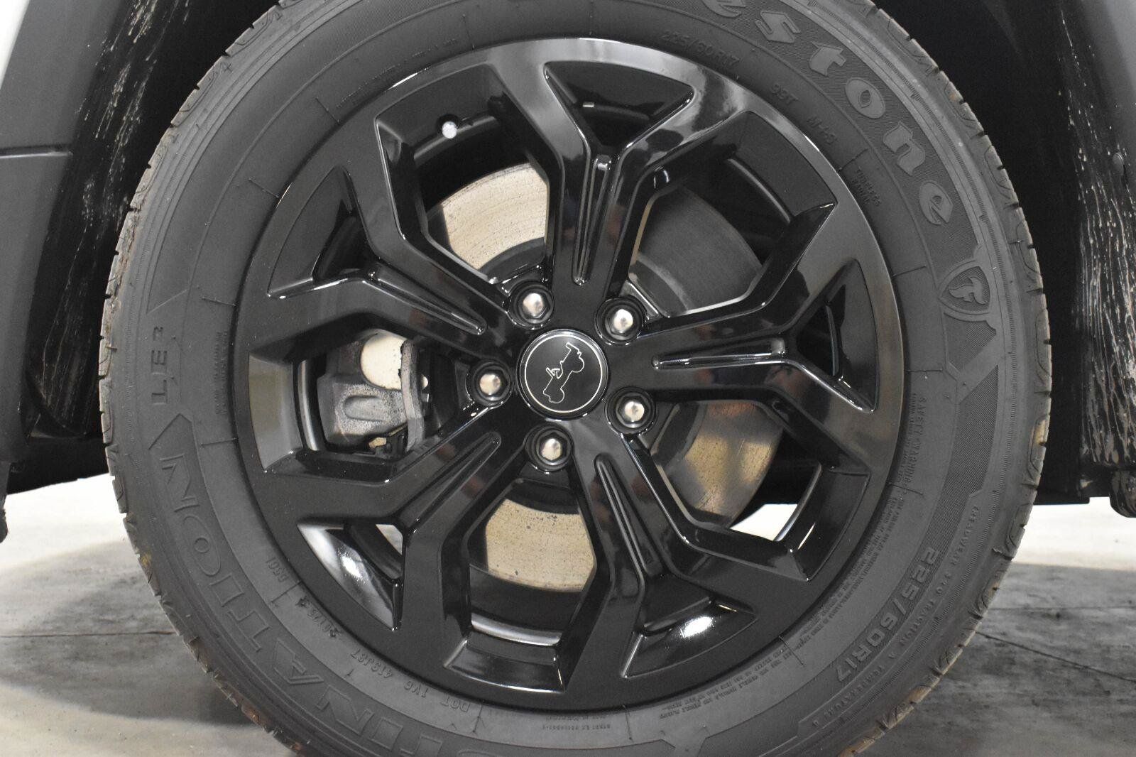 Used 2025 Jeep Compass Latitude AWD/4WD image 34