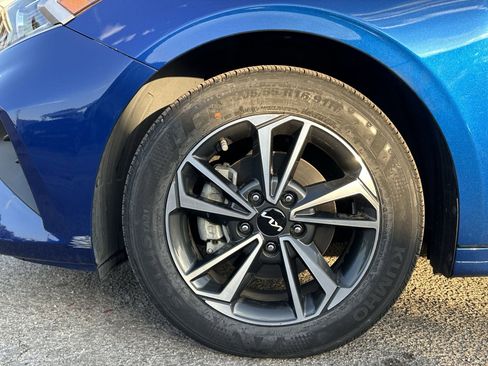 Certified 2024 Kia Forte LXS image 18