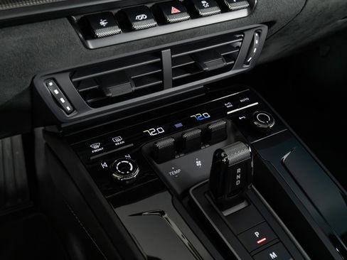 Used 2025 Porsche 911 Carrera GTS image 53