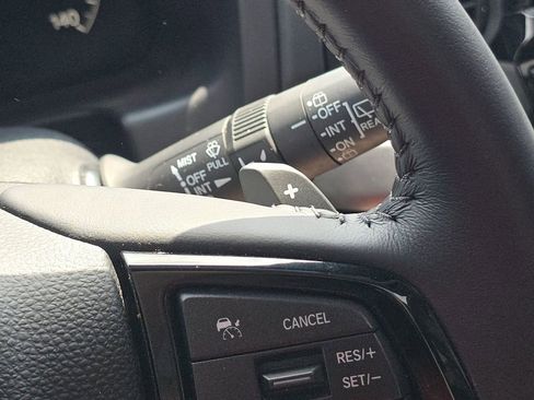 Used 2025 Honda Odyssey Touring image 34
