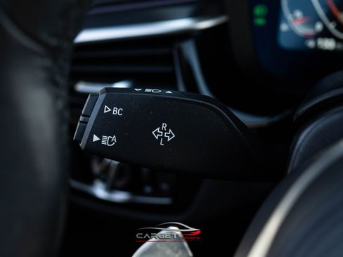 Used 2022 BMW 540i xDrive w/ M Sport Package image 21