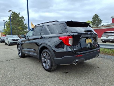 Certified 2024 Ford Explorer XLT w/ Equipment Group 202A AWD/4WD image 8