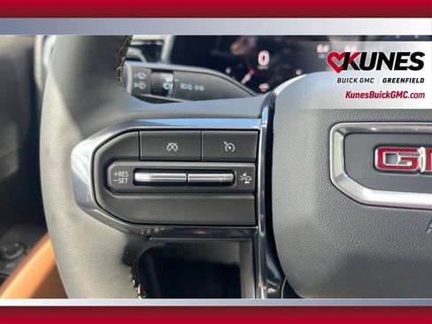 New 2026 GMC Canyon AT4 w/ Technology Plus Package AWD/4WD image 18