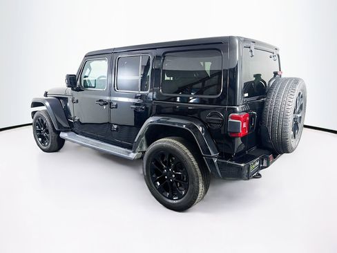 Used 2021 Jeep Wrangler Unlimited Sahara AWD/4WD image 5