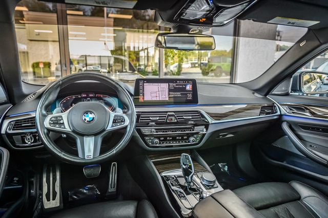 Used 2021 BMW 530i RWD image 26