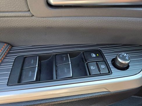 Used 2024 Toyota Sienna XSE w/ XSE Plus Package AWD/4WD image 37