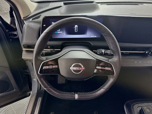 Used 2024 Nissan Ariya AWD image 16