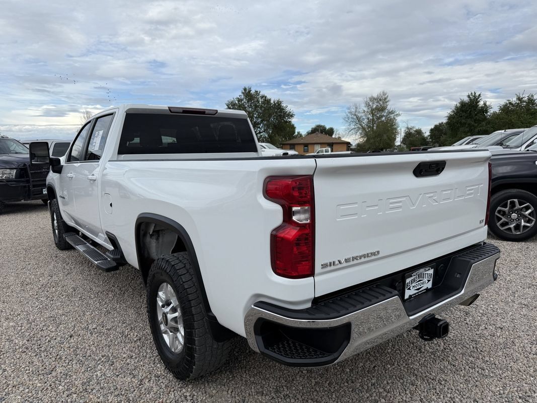Used 2024 Chevrolet Silverado 2500 LT w/ Convenience Package AWD/4WD image 8