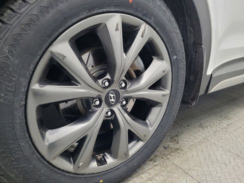 Used 2018 Hyundai Santa Fe Sport image 31