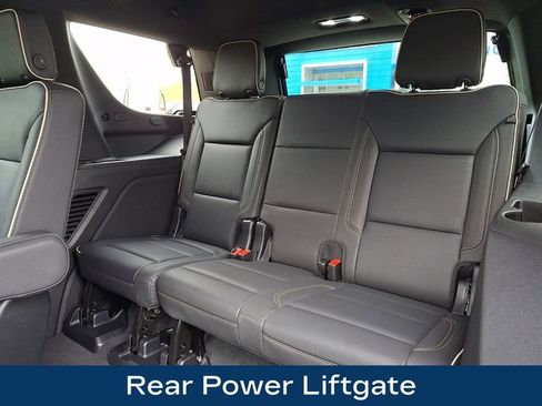 Used 2025 Chevrolet Tahoe Premier AWD/4WD image 21