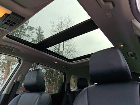 Certified 2022 Nissan Rogue SL w/ SL Premium Package image 16