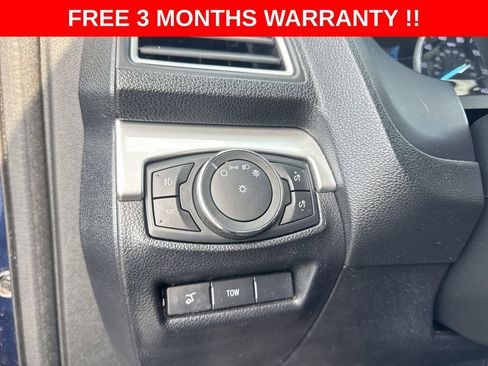Used 2017 Ford Explorer XLT w/ Equipment Group 202A AWD/4WD image 37