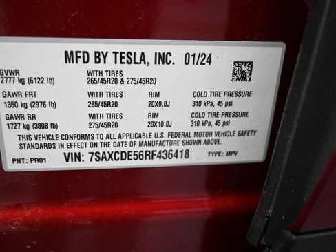 Used 2024 Tesla Model X image 8