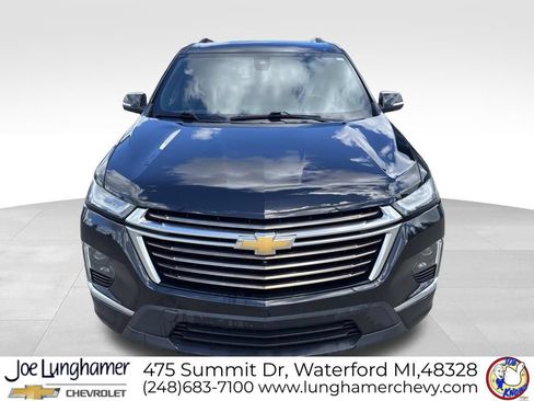 Used 2023 Chevrolet Traverse High Country w/ LPO, Floor Liner Package AWD/4WD image 8