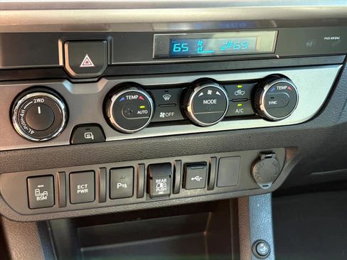 Used 2023 Toyota Tacoma SR5 image 15