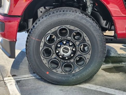 New 2026 Ford F250 Lariat w/ Black Appearance Package image 7