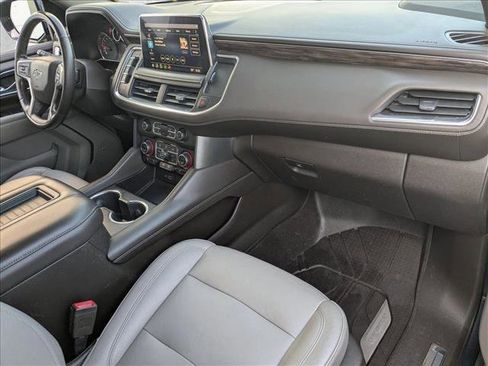 Used 2021 Chevrolet Suburban Z71 w/ Z71 Signature Package image 26