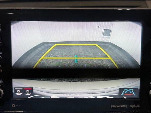 Used 2022 Toyota Camry XLE image 35